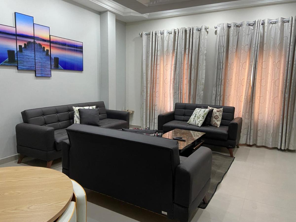 אקרה Queens View Apartment מראה חיצוני תמונה