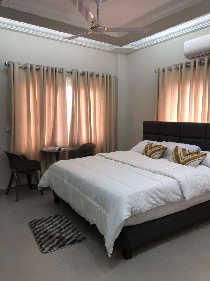 אקרה Queens View Apartment מראה חיצוני תמונה
