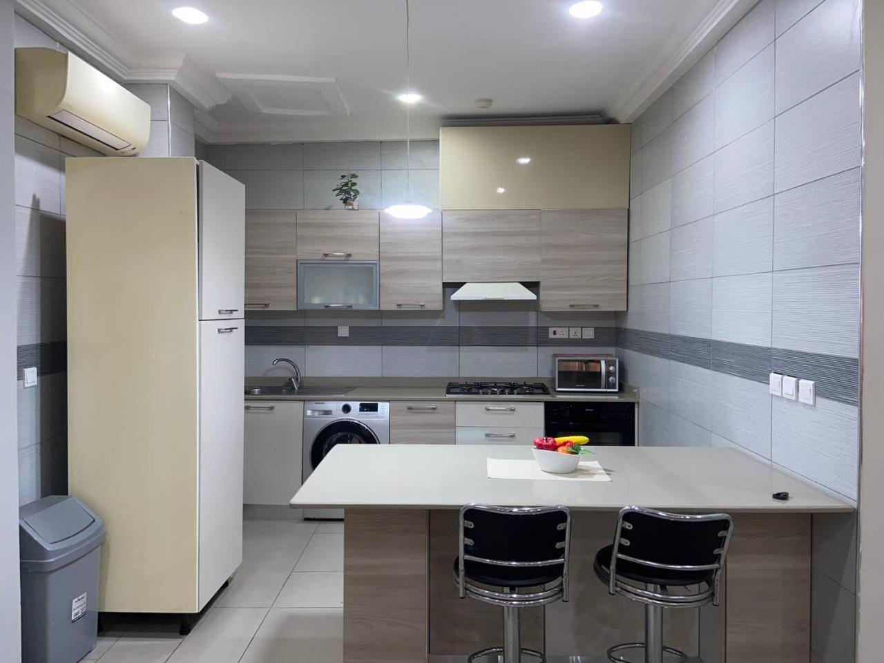 אקרה Queens View Apartment מראה חיצוני תמונה