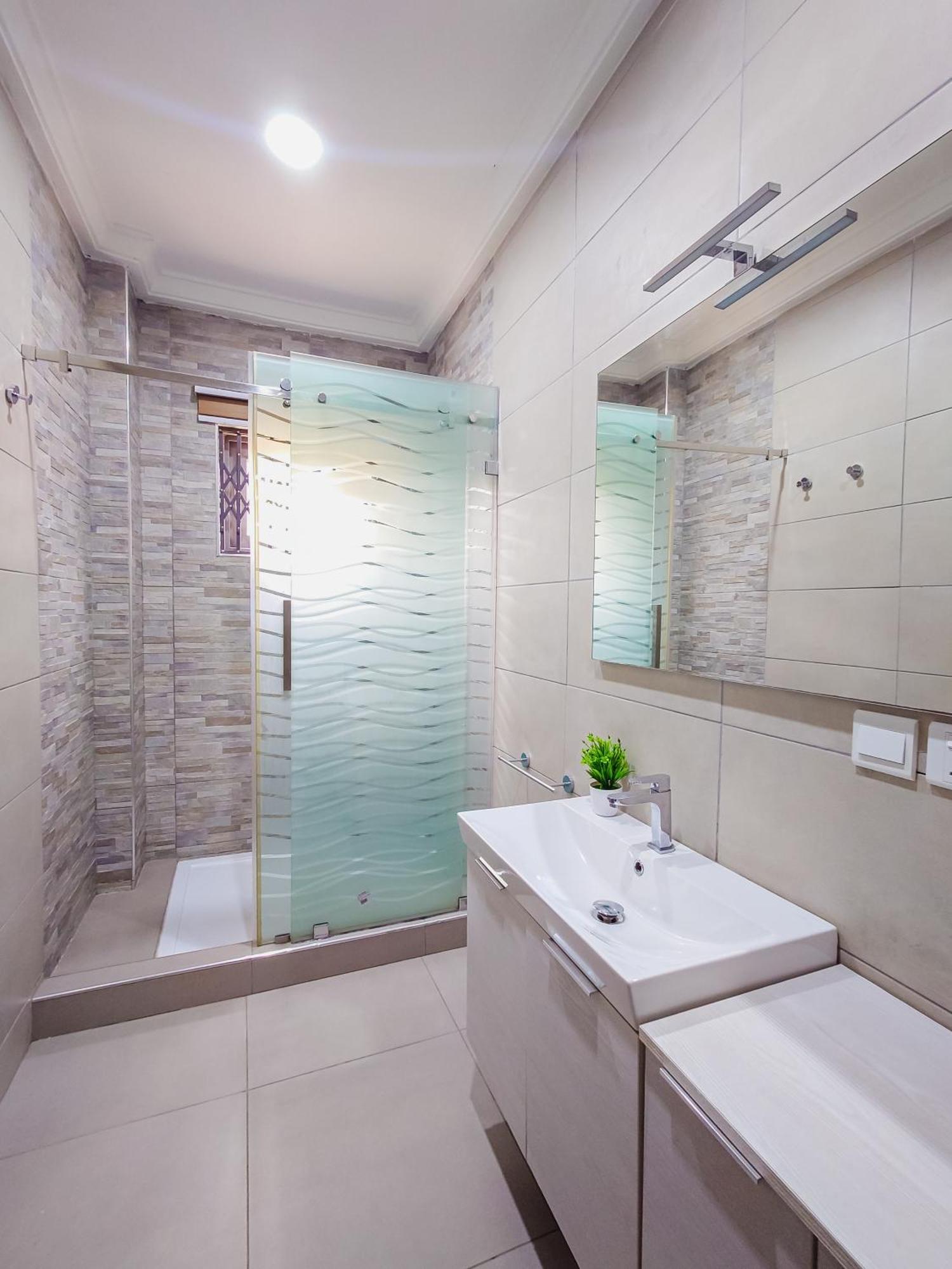אקרה Queens View Apartment מראה חיצוני תמונה