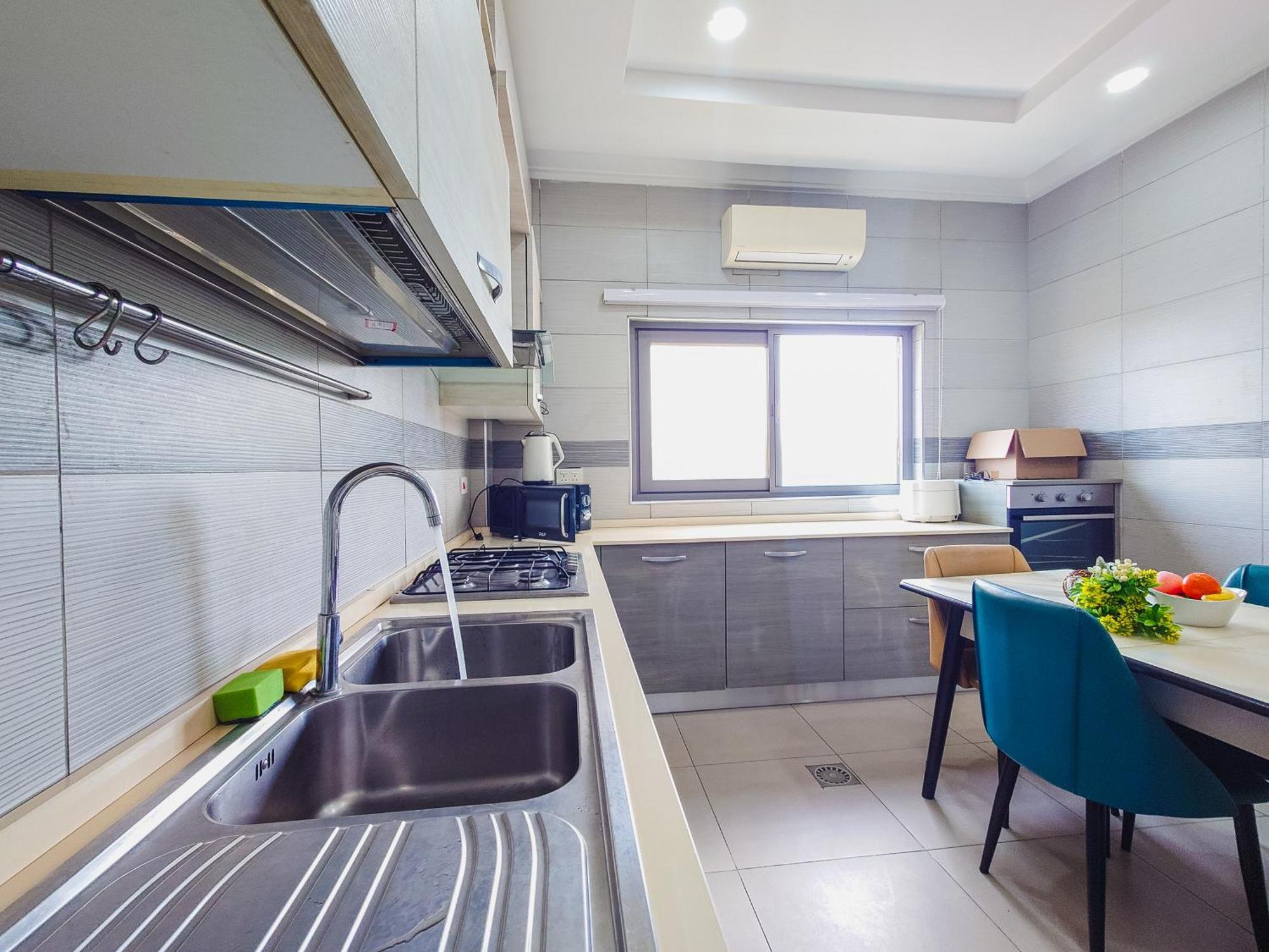 אקרה Queens View Apartment מראה חיצוני תמונה